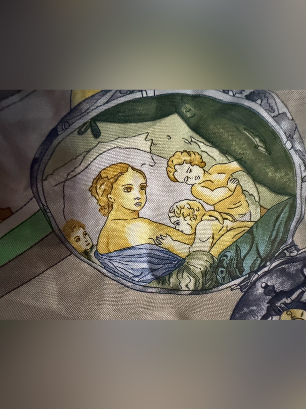 Hermes Parmut les fluers vintage silk Handrolled scarf - Picture 6 of 15